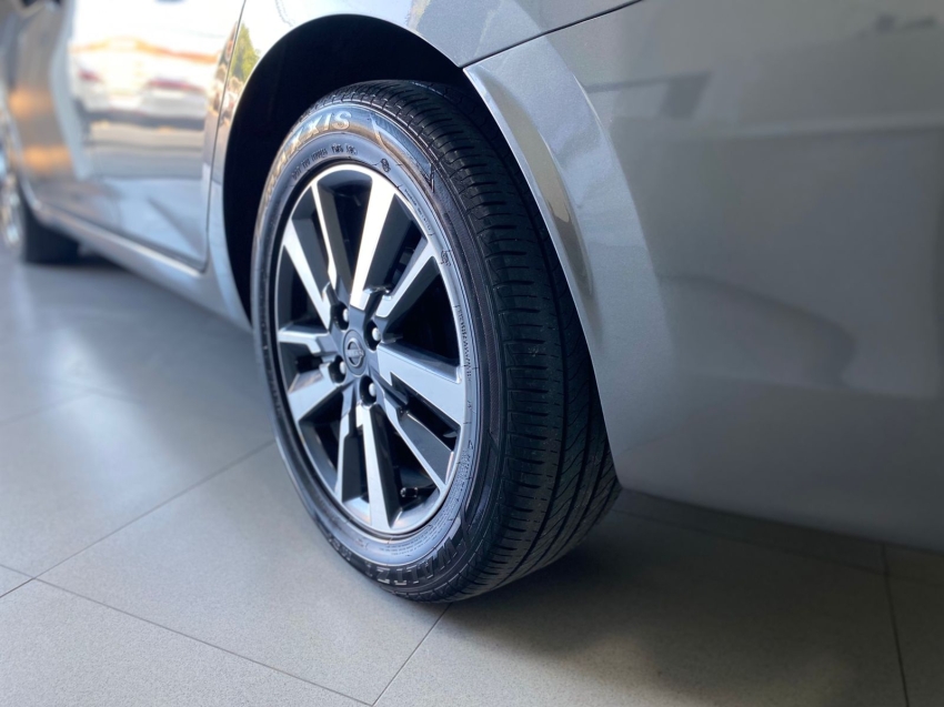 nissan versa 1.6 16v flex advance xtronic 4p automatico 202616