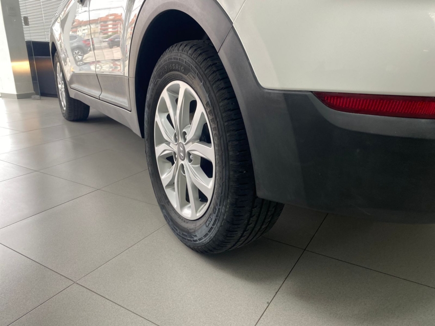 hyundai creta 1.6 16v flex action automatico 4p 202315