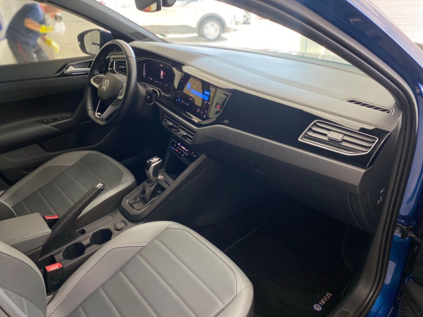 volkswagen nivus 1.0 200 tsi total flex highline automatico 4p 202310