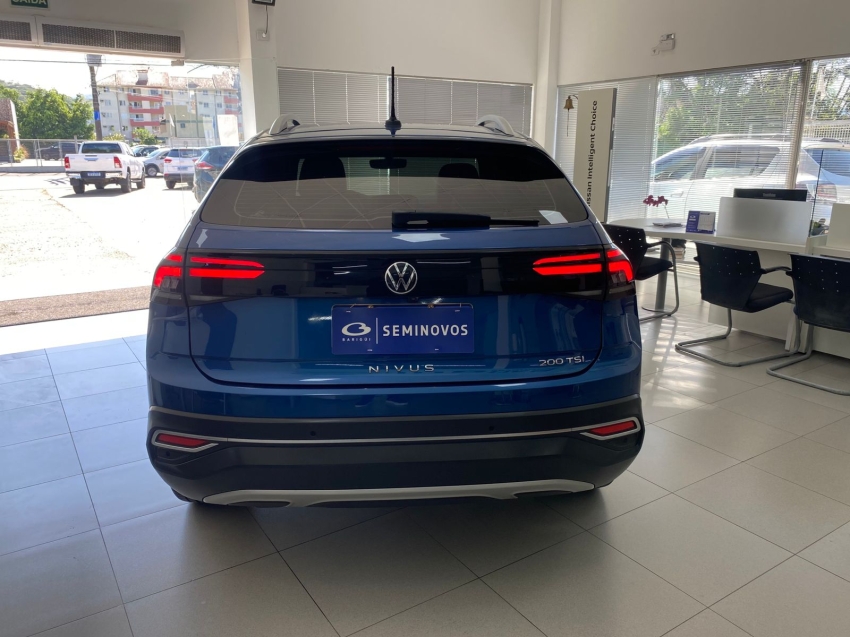 volkswagen nivus 1.0 200 tsi total flex highline automatico 4p 20231