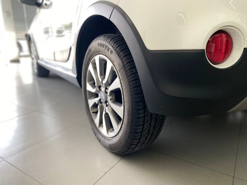 hyundai hb20x 1.6 16v premium flex 4p automatico 201715