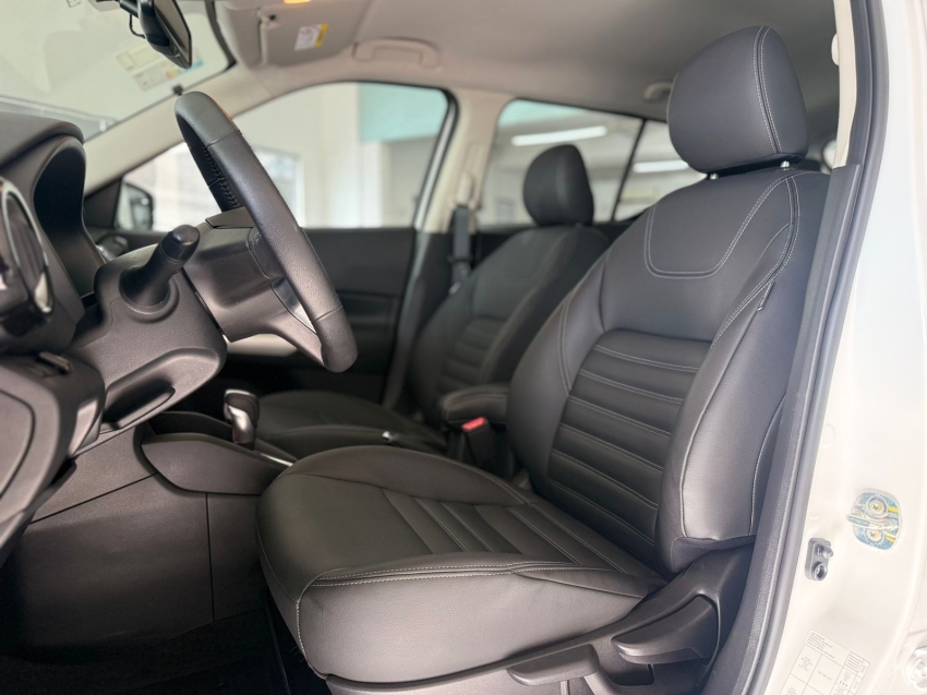 nissan kicks play 1.6 16v flexstart advance plus xtronic flex 4p automatico 202511