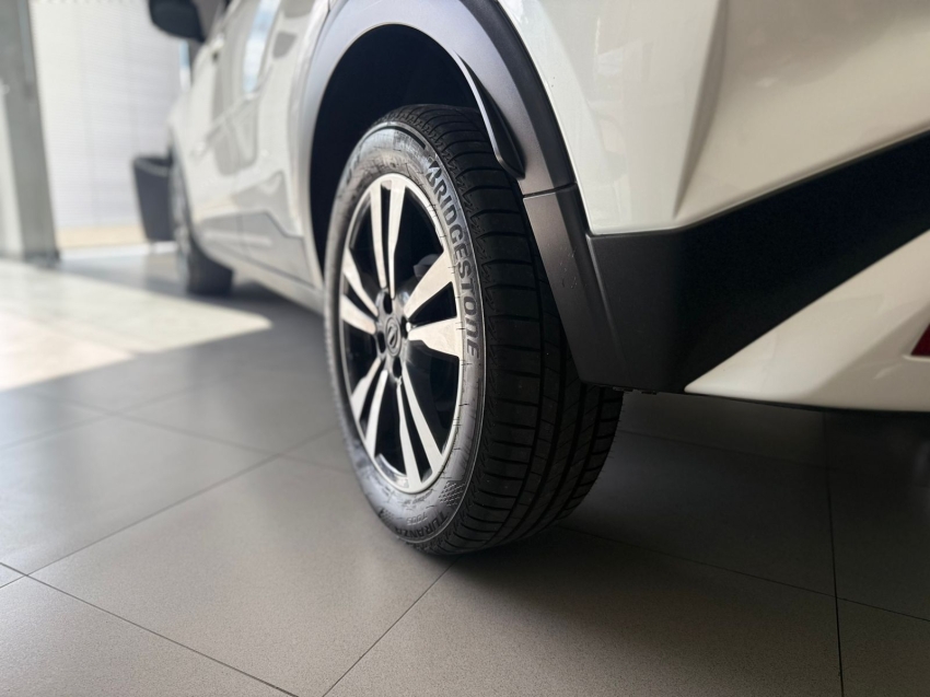 nissan kicks play 1.6 16v flexstart advance plus xtronic flex 4p automatico 202518