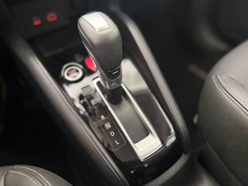 nissan kicks play 1.6 16v flexstart advance plus xtronic flex 4p automatico 202515