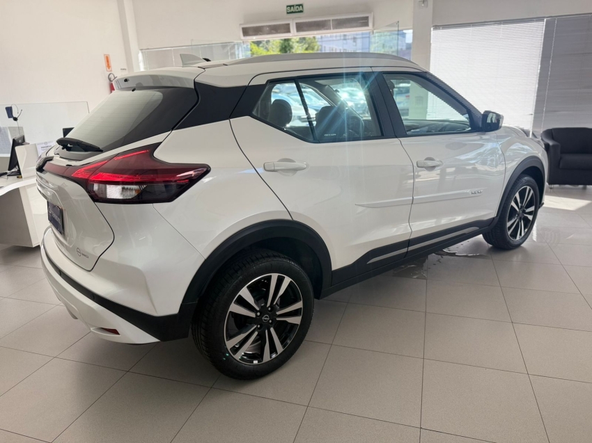 nissan kicks play 1.6 16v flexstart advance plus xtronic flex 4p automatico 20253