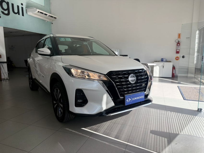 nissan kicks play 1.6 16v flexstart advance plus xtronic flex 4p automatico 2025