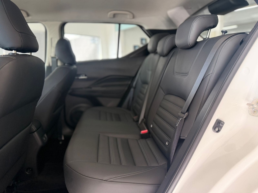 nissan kicks play 1.6 16v flexstart advance plus xtronic flex 4p automatico 202512