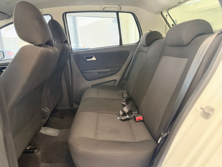 volkswagen fox 1.6 msi total flex connect 4p i-motion semiautomatico 201914