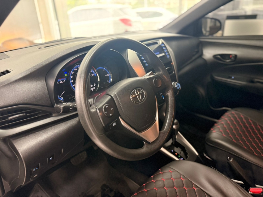 toyota yaris 1.3 16v flex xl live multidrive 4p automatico 20207