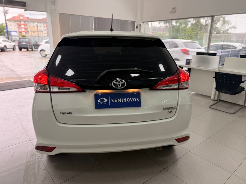 toyota yaris 1.3 16v flex xl live multidrive 4p automatico 20203