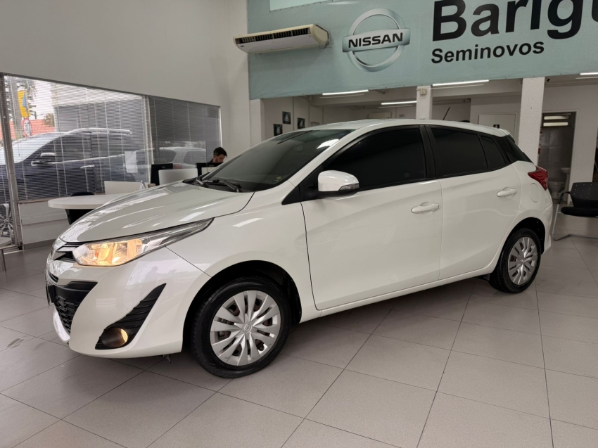 toyota yaris 1.3 16v flex xl live multidrive 4p automatico 20202