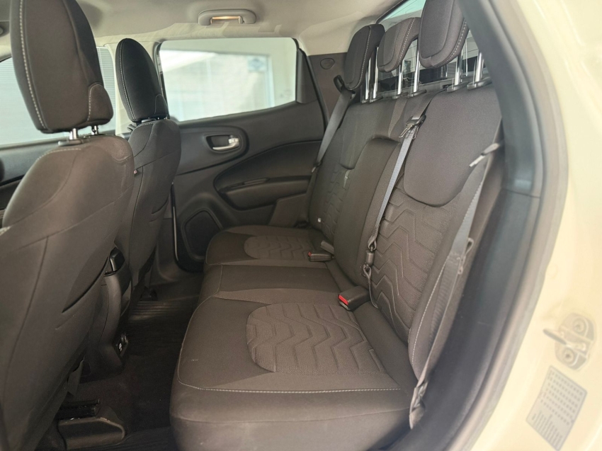 fiat toro 1.3 turbo 270 flex freedom at6 4p automatico 202513