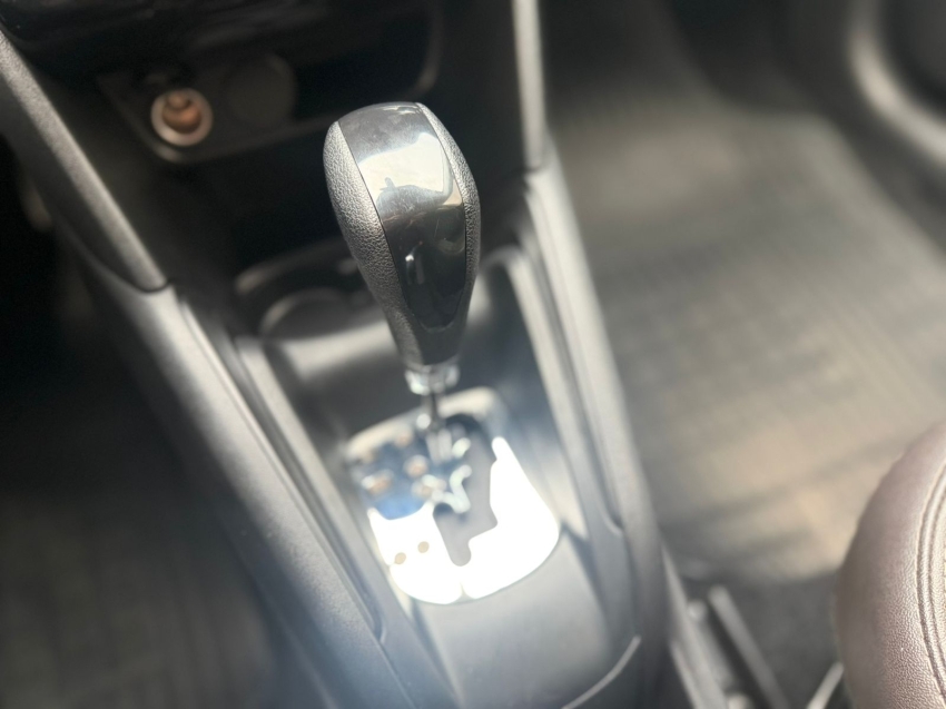 peugeot 2008 1.6 16v flex griffe 4p automatico 202115