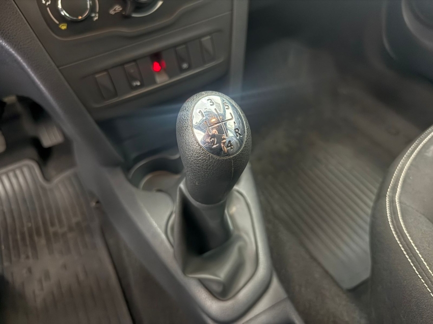 renault logan 1.0 12v sce flex zen manual 4p 202513