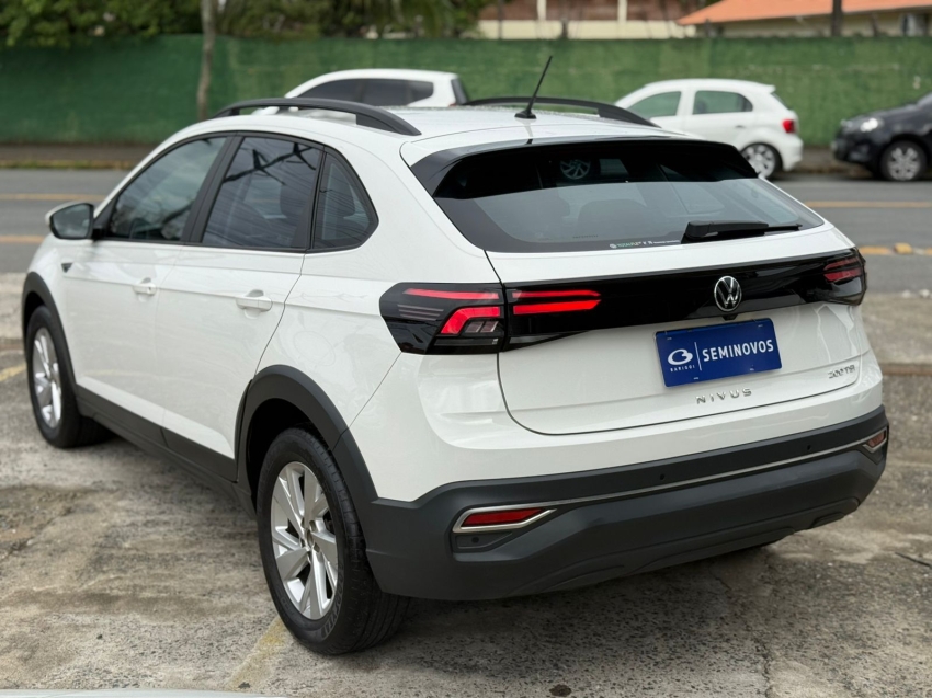 volkswagen nivus 1.0 200 tsi total flex comfortline automatico 4p 20245