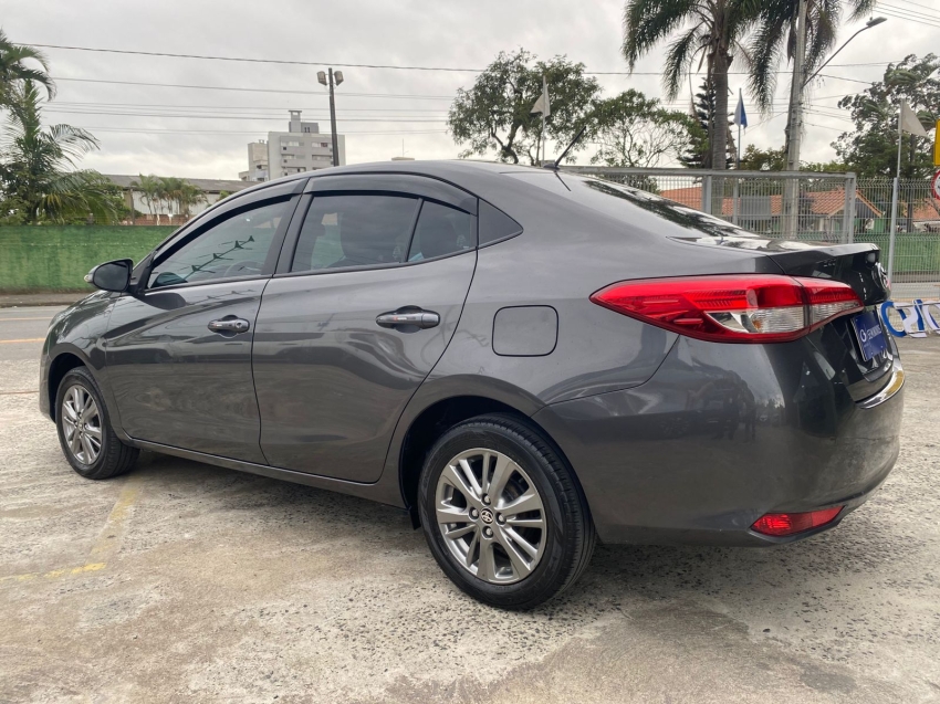 toyota yaris 1.5 16v flex sedan xl plus connect multidrive 4p automatico 20223