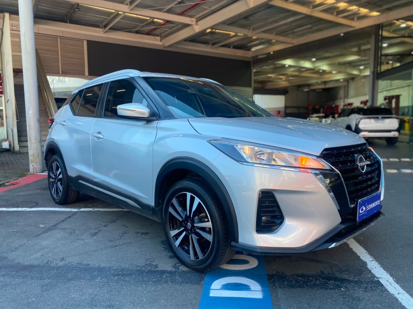 nissan kicks 1.6 16v flexstart advance xtronic flex 4p automatico 2024