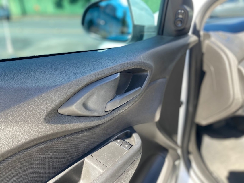 chevrolet onix 1.4 mpfi advantage 8v flex 4p automatico 201811