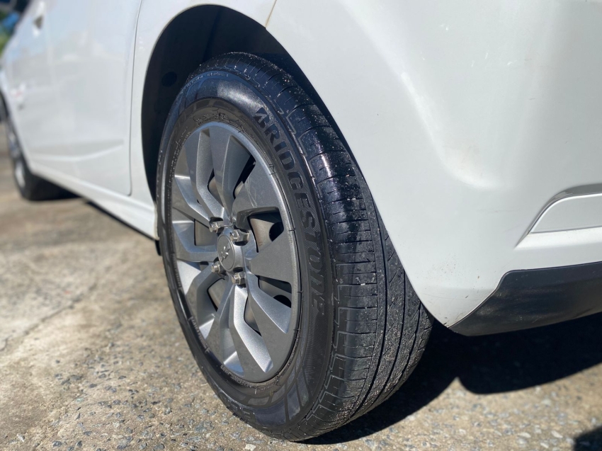 chevrolet onix 1.4 mpfi advantage 8v flex 4p automatico 20185