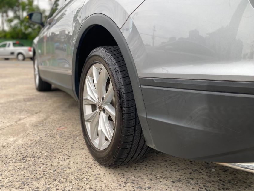 volkswagen tiguan 1.4 250 tsi total flex allspace comfortline tiptronic 4p semiautomatico 201925