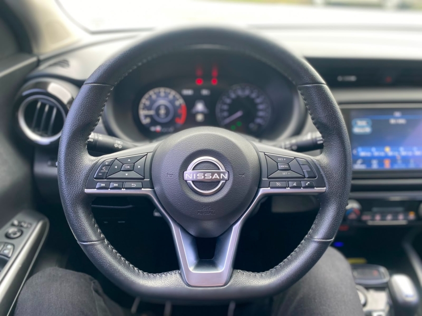 nissan kicks 1.6 16v flexstart exclusive xtronic flex 4p automatico 202411