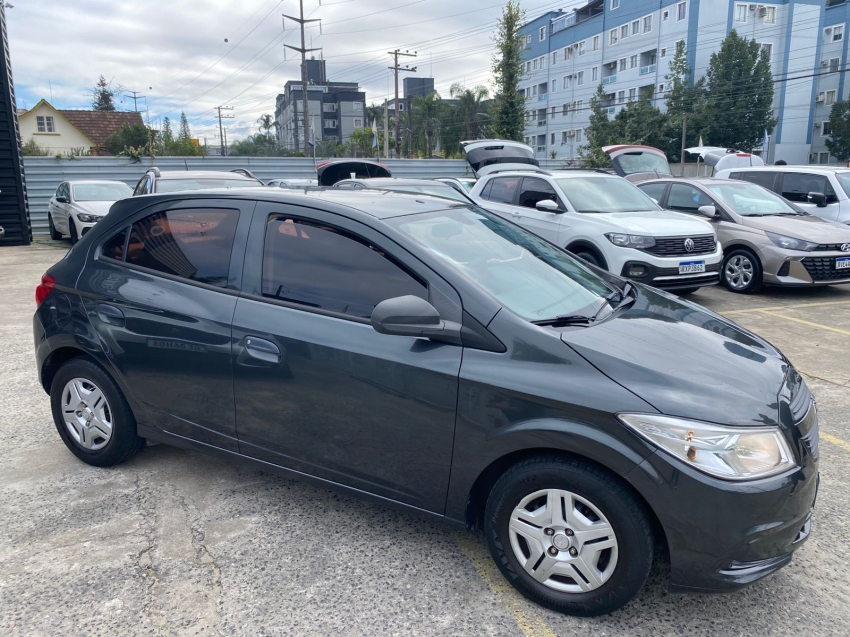 chevrolet onix 1.0 mpfi joy 8v flex 4p manual 2017