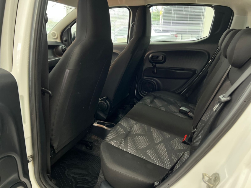 fiat mobi 1.0 evo flex like. manual 4p 202213