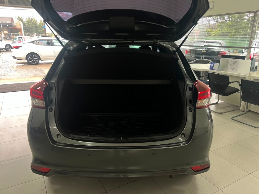 toyota yaris 1.5 16v flex xls connect multidrive 4p automatico 202314