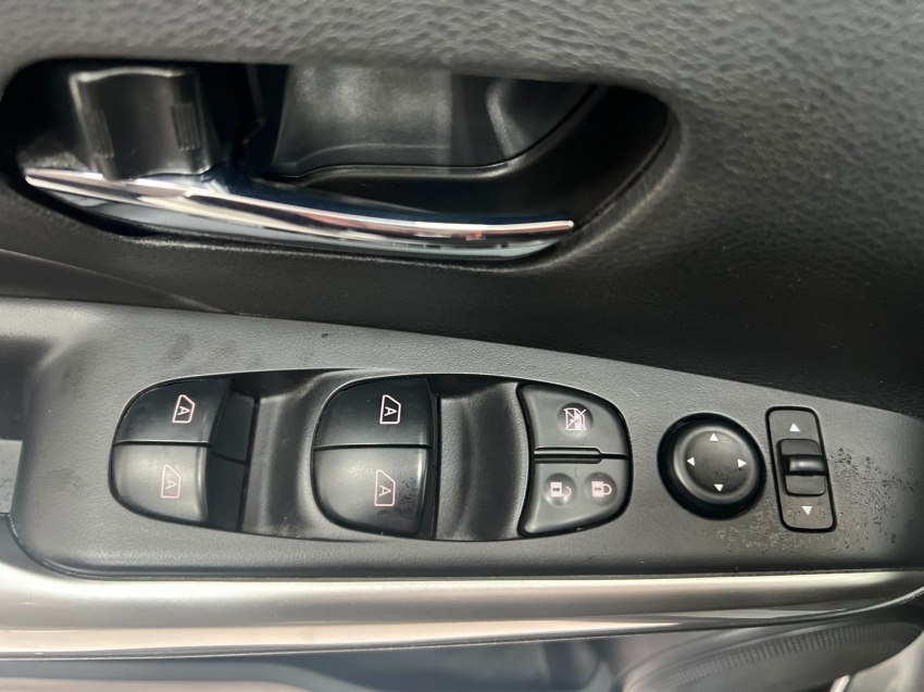 nissan kicks play 1.6 16v flexstart advance plus xtronic flex 4p automatico 20258