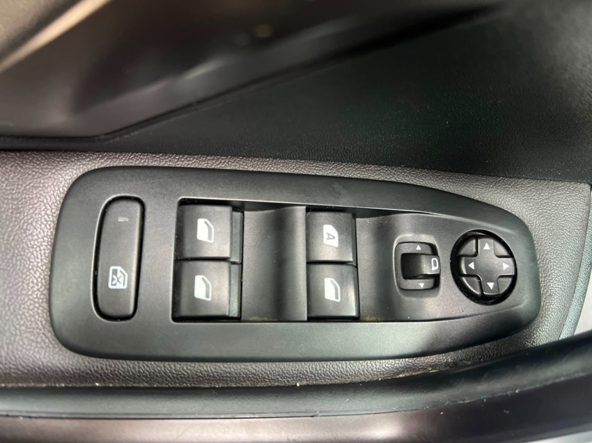 peugeot 2008 1.6 16v flex griffe 4p automatico 202010
