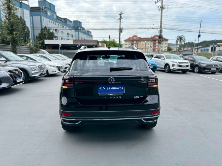 volkswagen t-cross 1.4 250 tsi total flex highline automatico 4p 202312