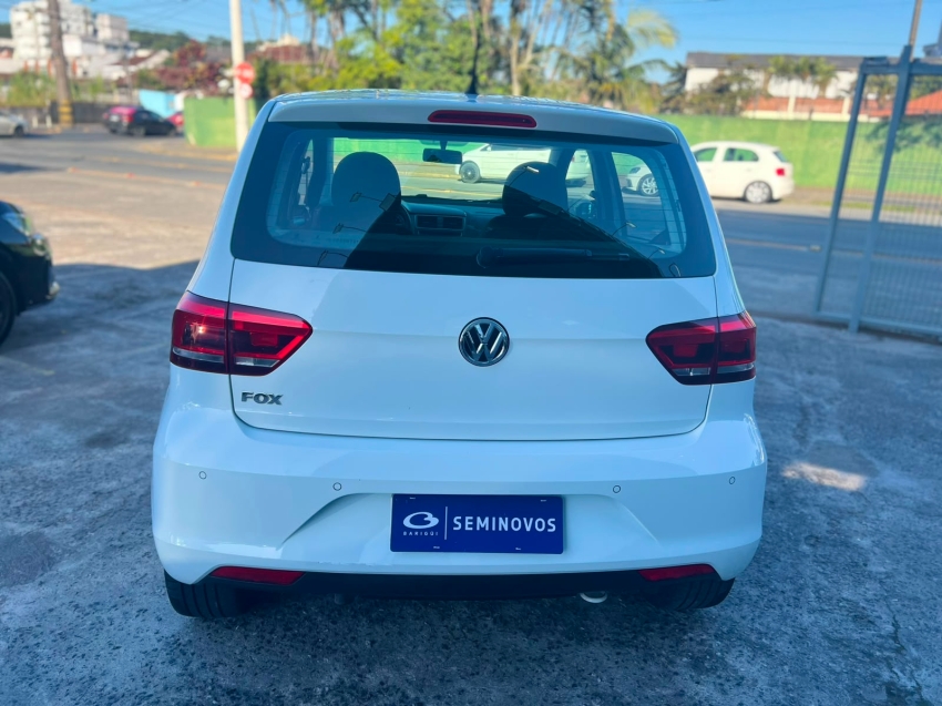 volkswagen fox 1.6 msi total flex connect 4p manual 202013