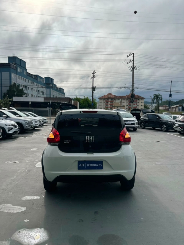 fiat mobi 1.0 evo flex like. manual 4p 202213