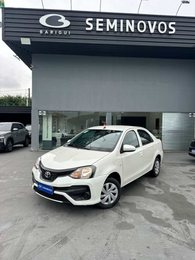 toyota etios 1.5 x sedan 16v flex 4p automatico 20192