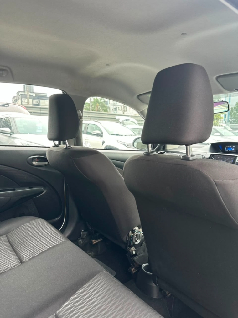 toyota etios 1.5 x sedan 16v flex 4p automatico 20199