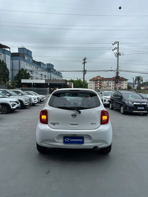 nissan march 1.6 sv 16v flexstart 4p manual flex 20204