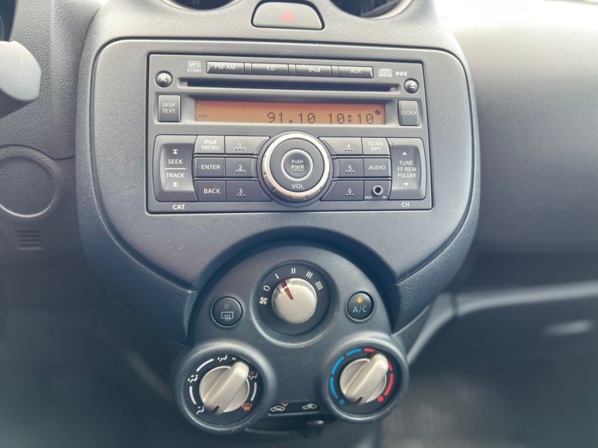 nissan versa 1.6 16v flex sv 4p manual 201411