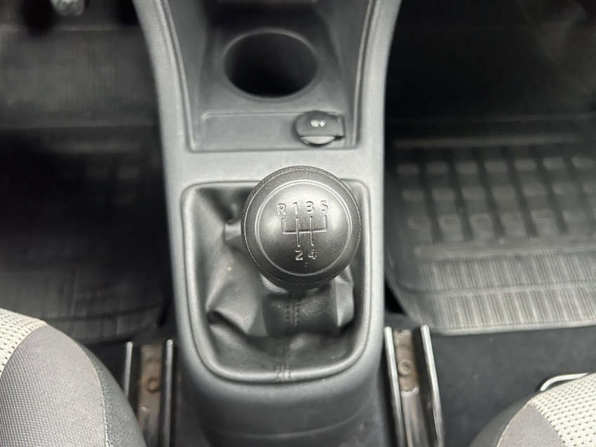 volkswagen up 1.0 mpi take 12v flex 2p manual 201510