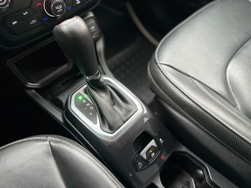 jeep renegade 1.3 t270 turbo flex longitude at6 4p automatico 202210