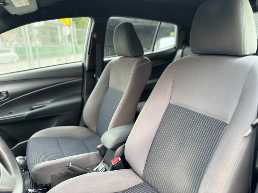 toyota yaris 1.3 16v flex xl live manual 4p 202112