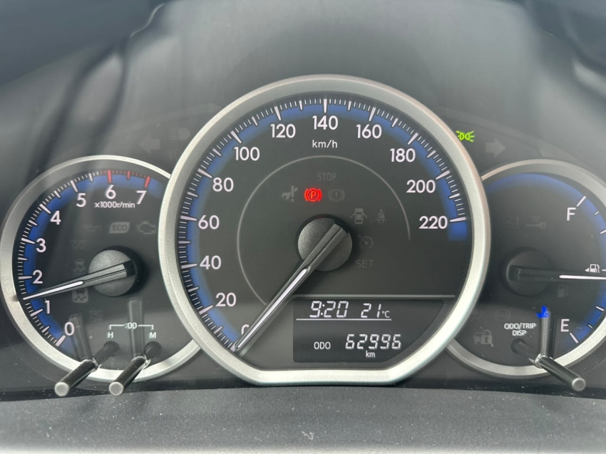 toyota yaris 1.3 16v flex xl live manual 4p 202110