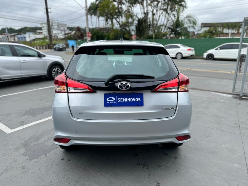 toyota yaris 1.3 16v flex xl live manual 4p 20214