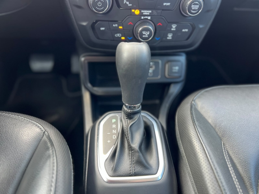 jeep renegade 1.8 16v flex longitude 4p automatico 20219