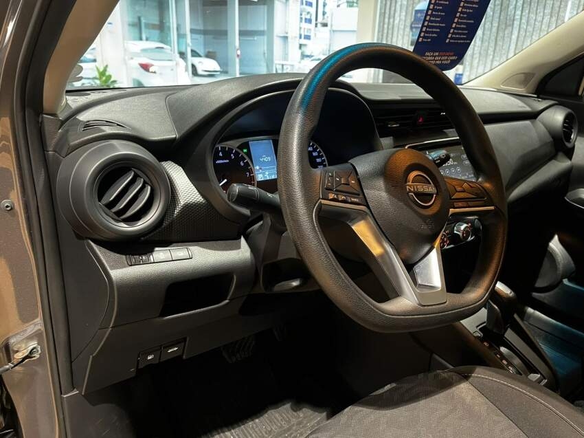nissan kicks 1.6 16v flexstart sense xtronic 2024