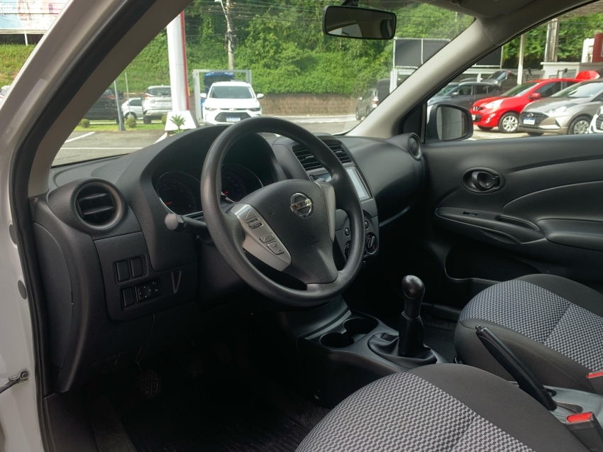nissan versa s 1.6 flex | 2020