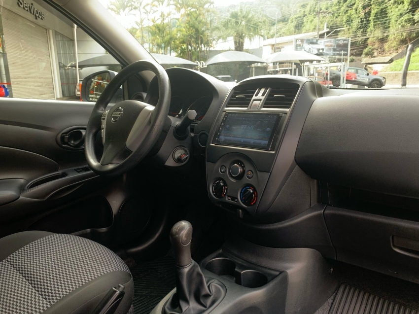 nissan versa s 1.6 flex | 2020
