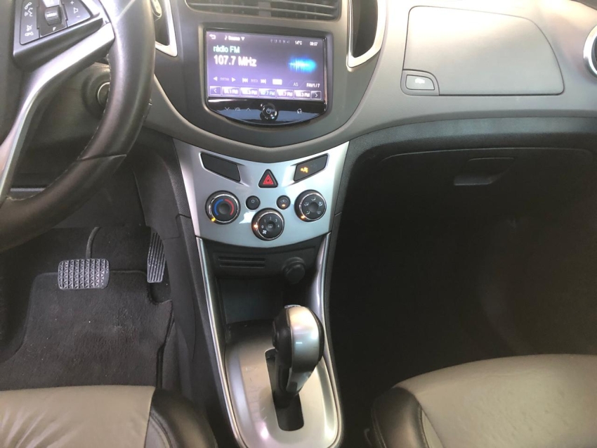 tracker ltz 1.8 16v at