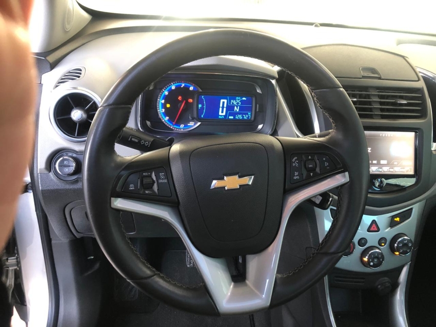 tracker ltz 1.8 16v at