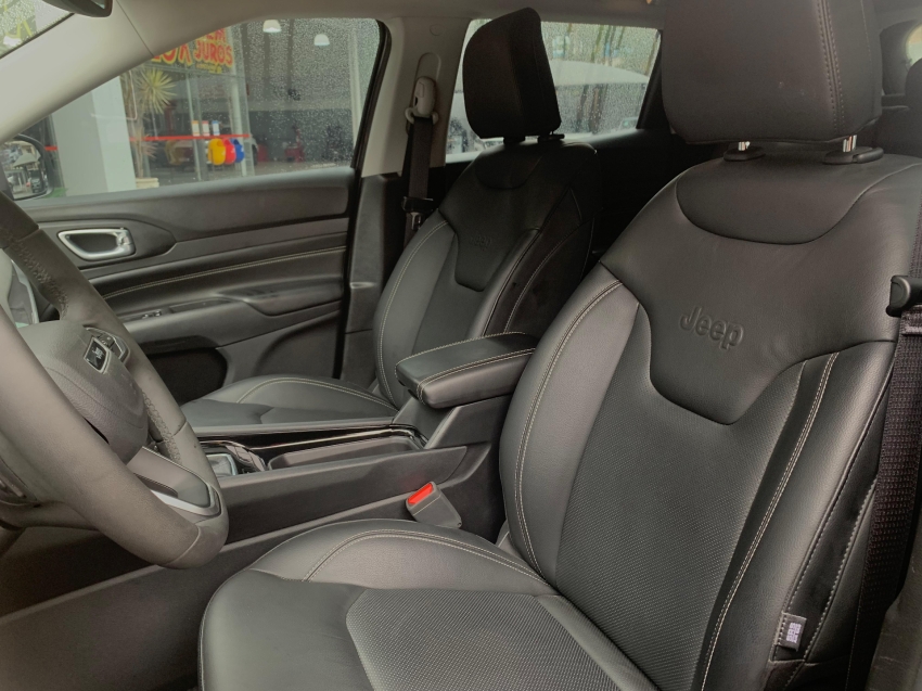 jeep compass 1.3 t270 turbo flex longitude at6 4p automatico 2024