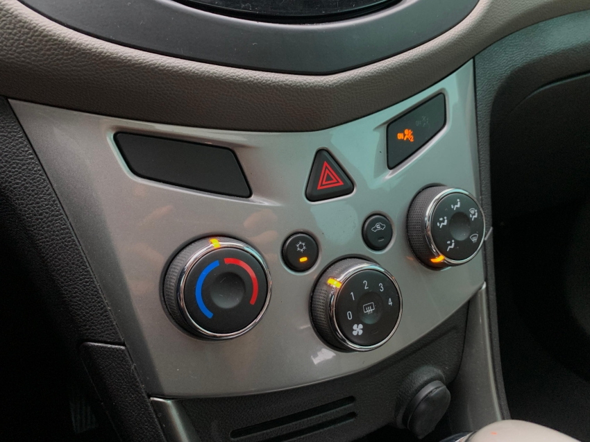 tracker ltz 1.8 16v at